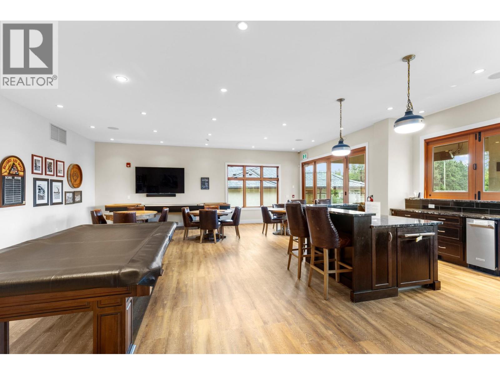 3399 Kingfisher Road