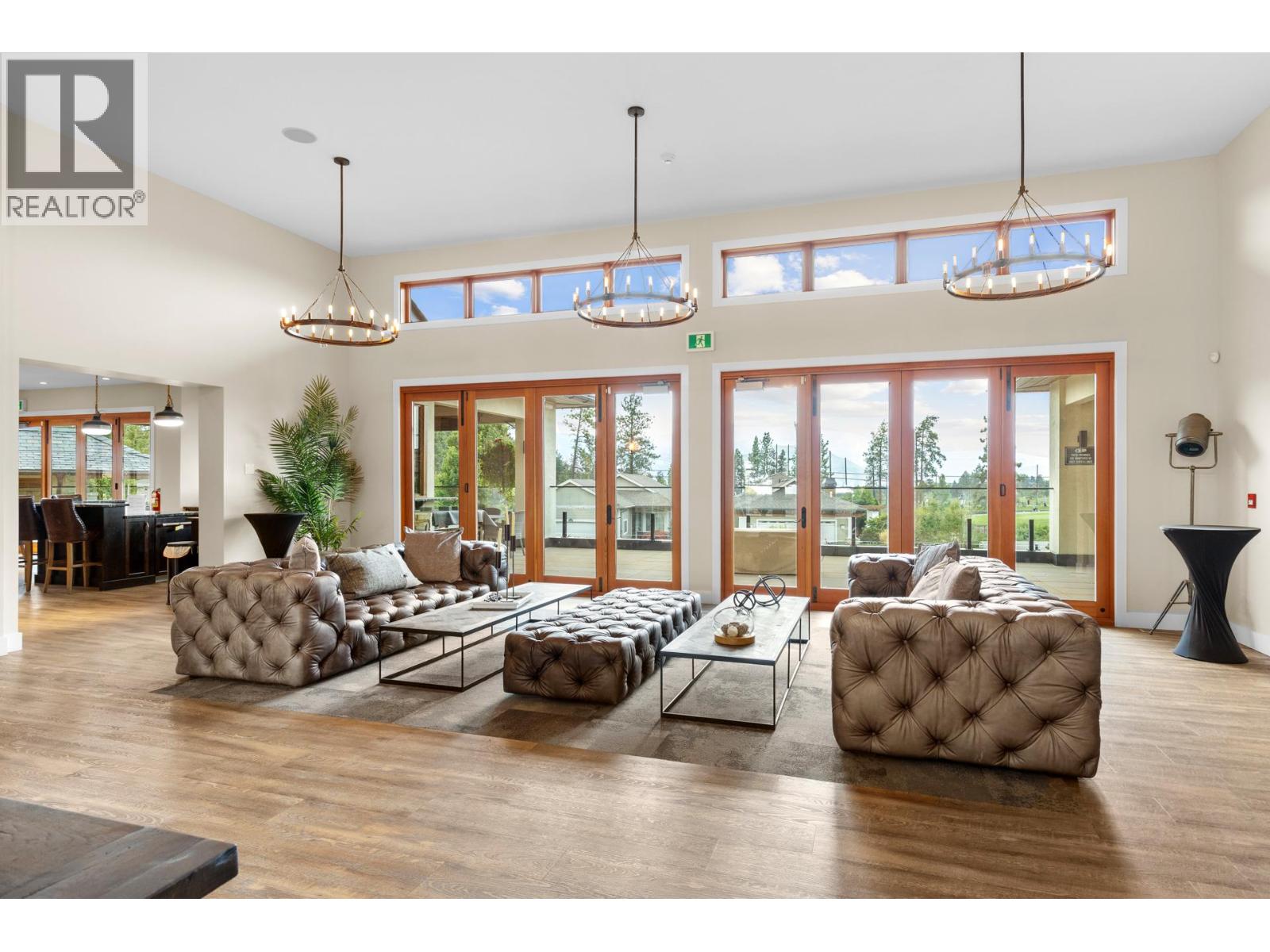 3399 Kingfisher Road