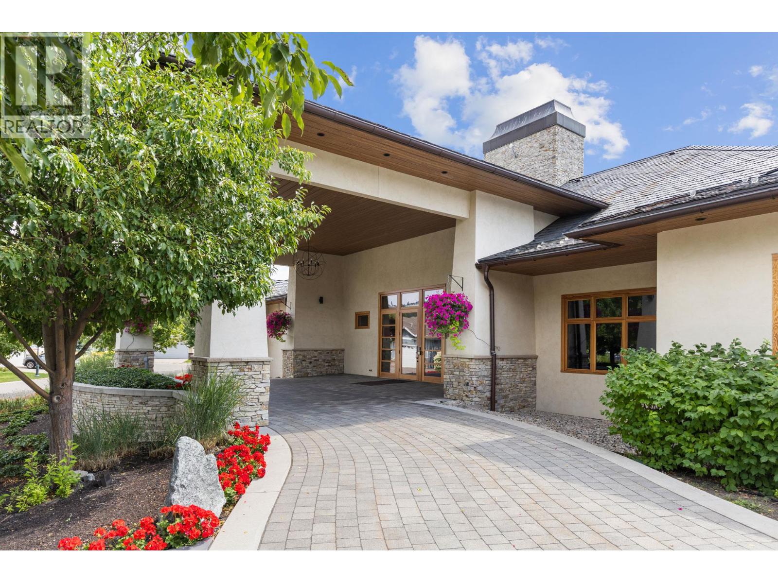 3399 Kingfisher Road