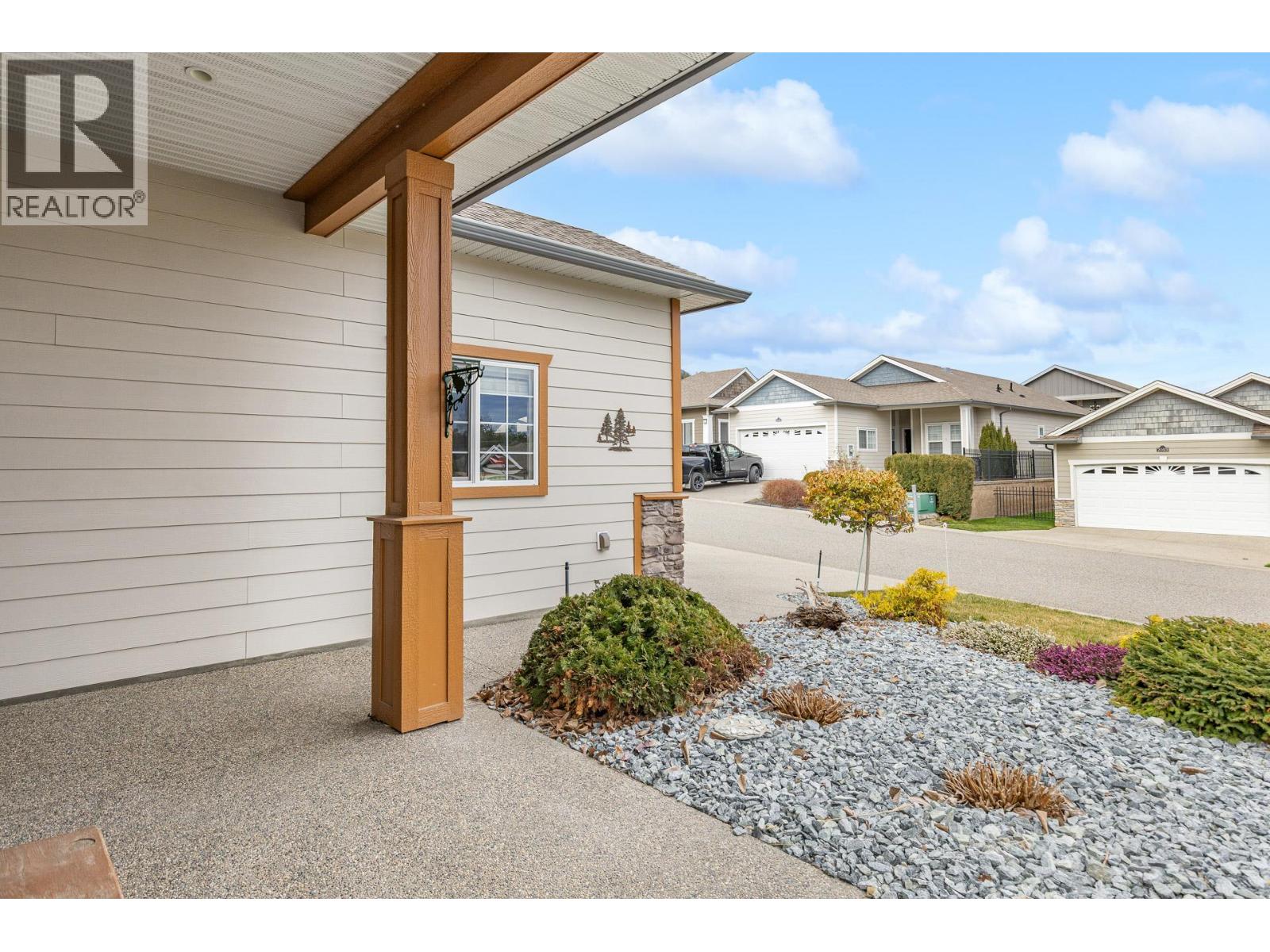 2092 Clover Drive