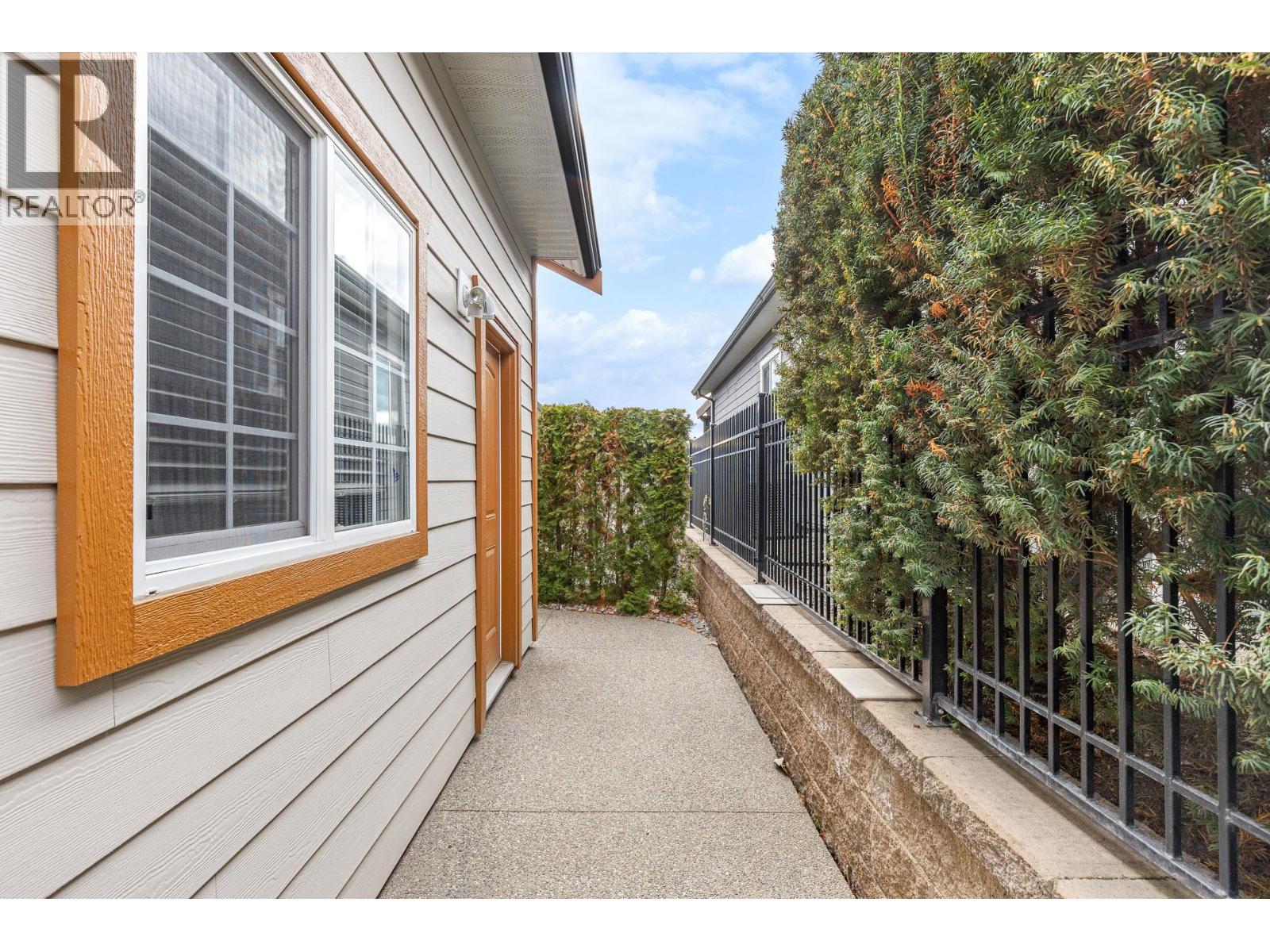2092 Clover Drive