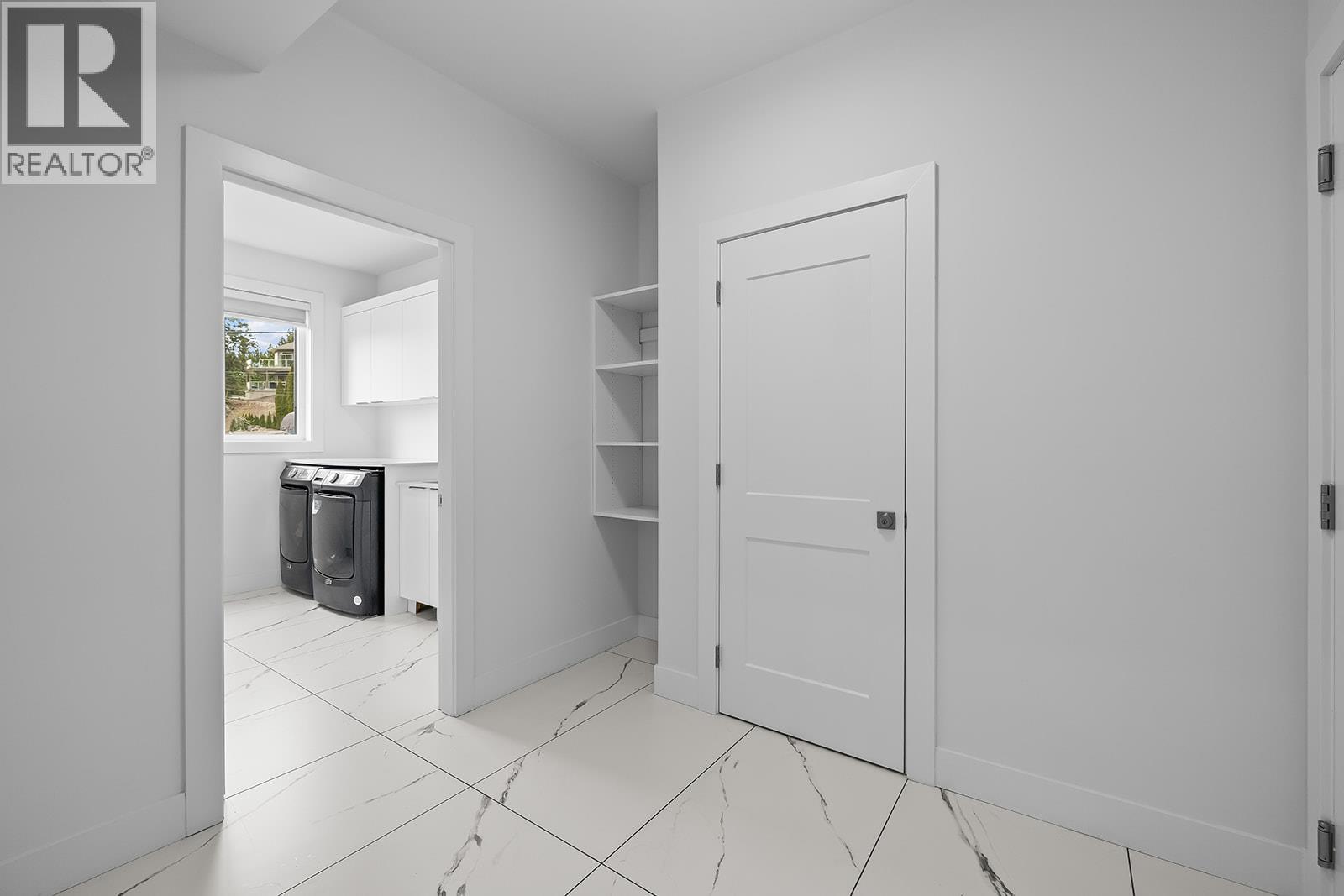 1047 Oak Barrel Place