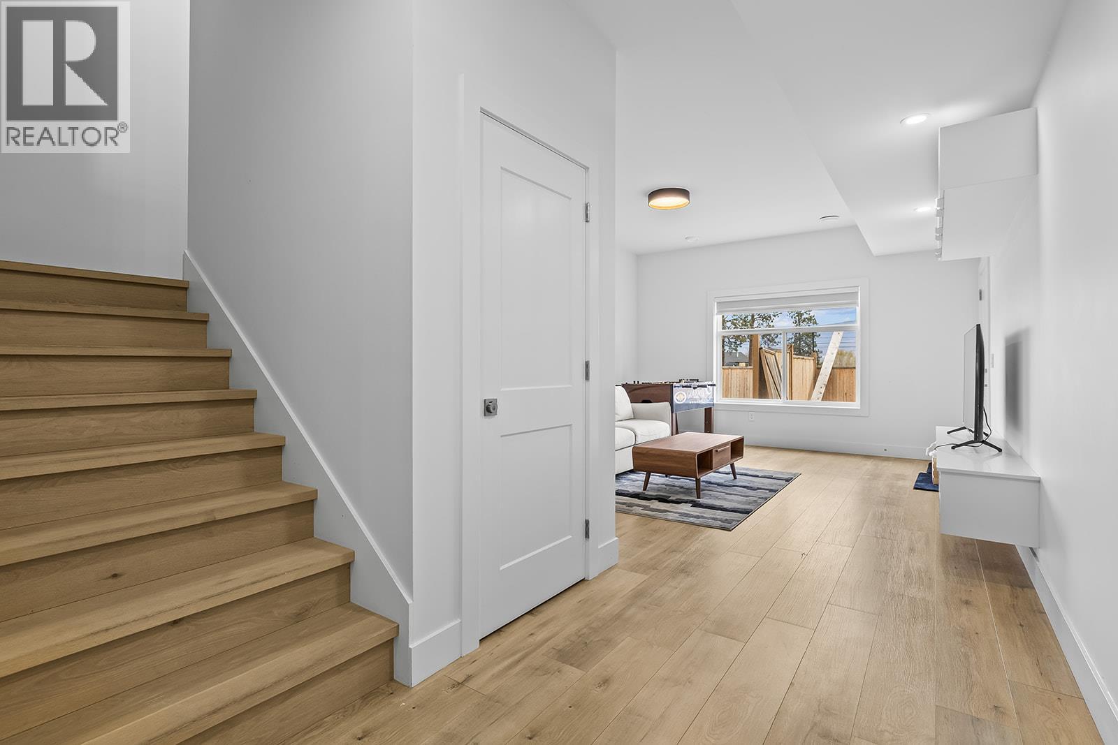 1047 Oak Barrel Place
