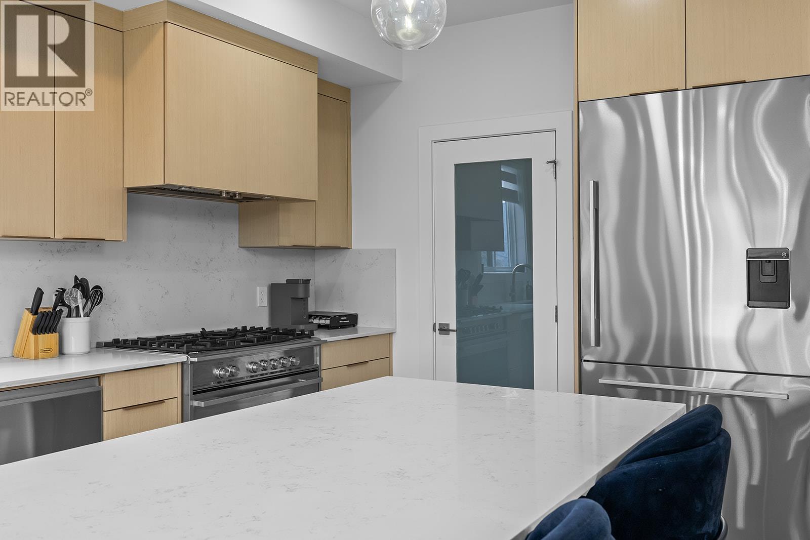 1047 Oak Barrel Place