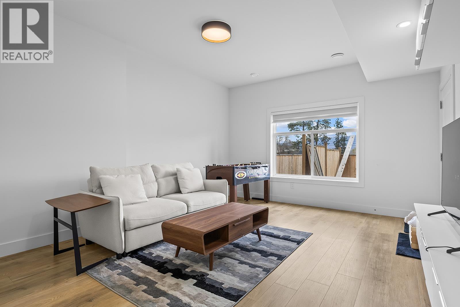 1047 Oak Barrel Place