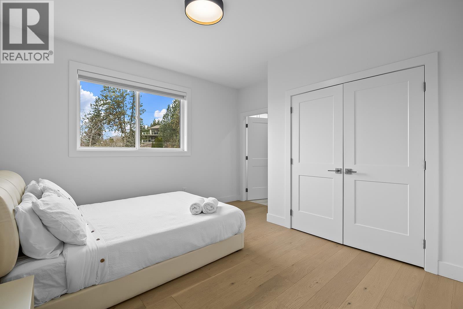 1047 Oak Barrel Place