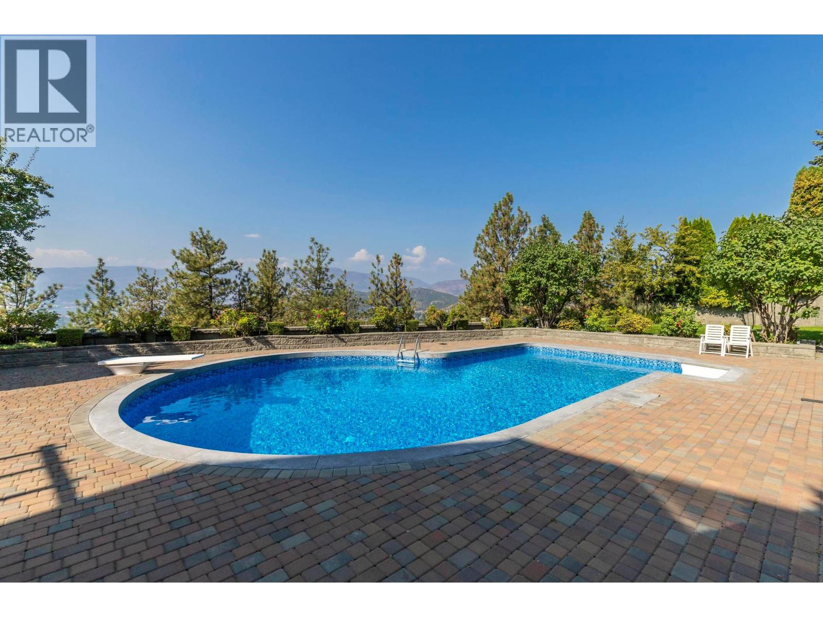 960 Skeena Drive