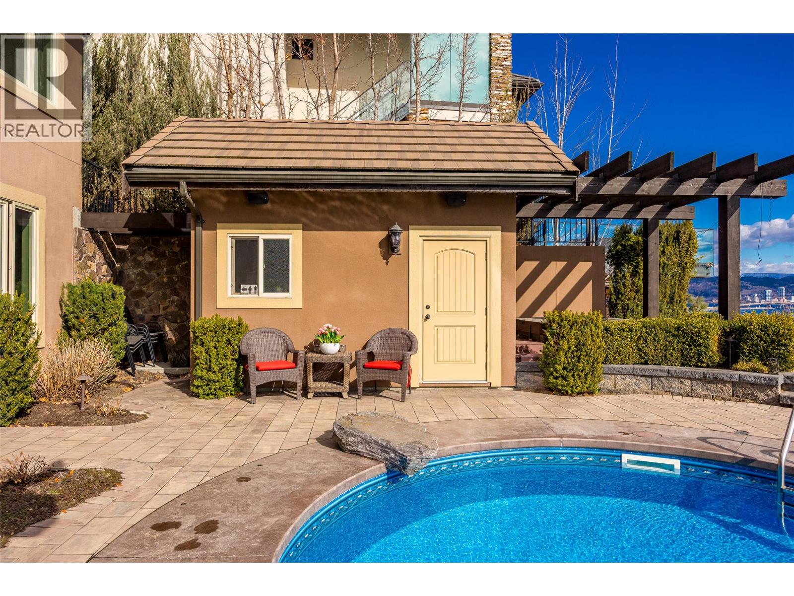 2583 Lucinde Road