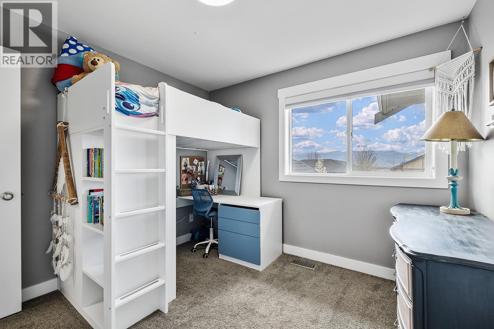 3166 Shetland Road