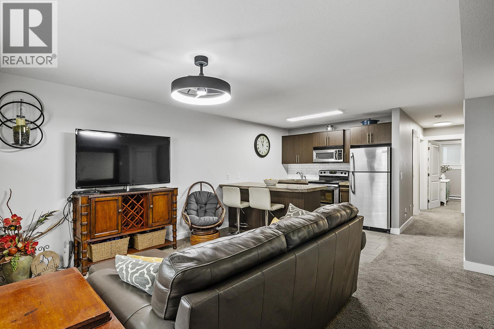 3166 Shetland Road