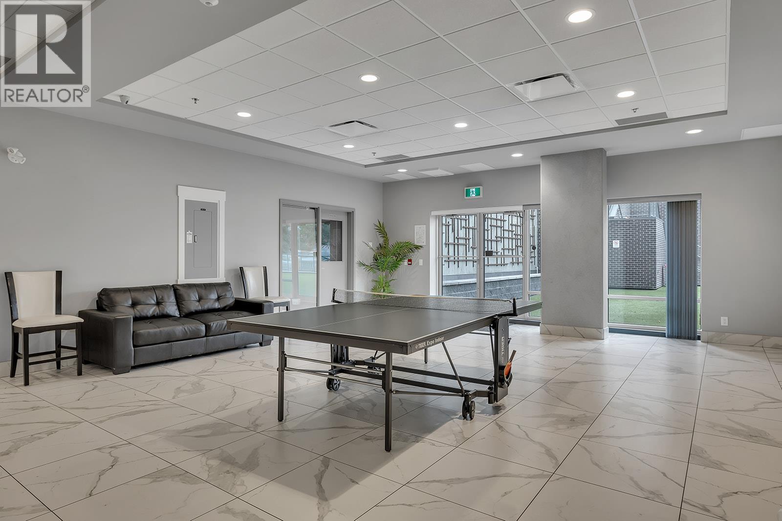 925 Leon Avenue Unit# 327
