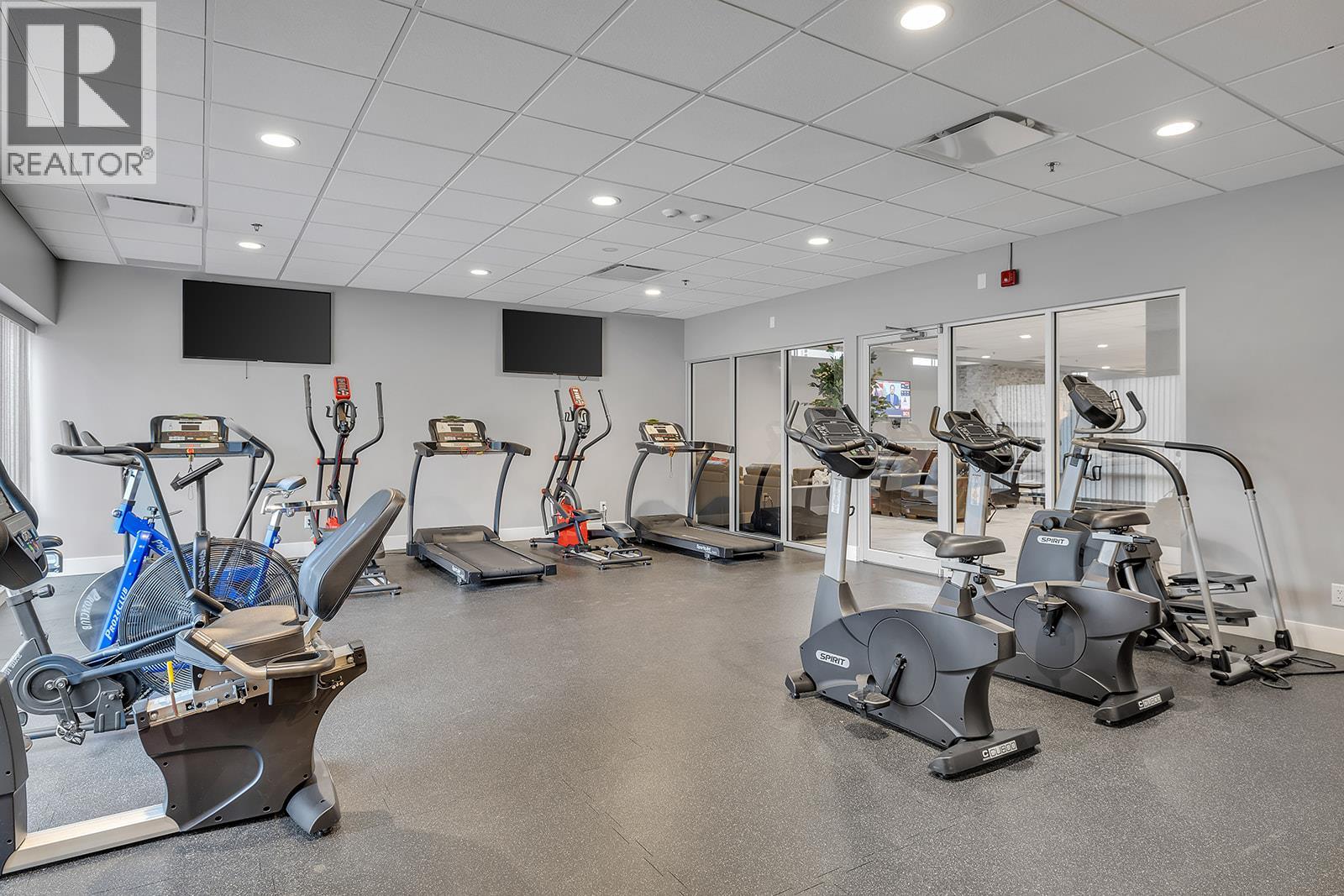 925 Leon Avenue Unit# 327