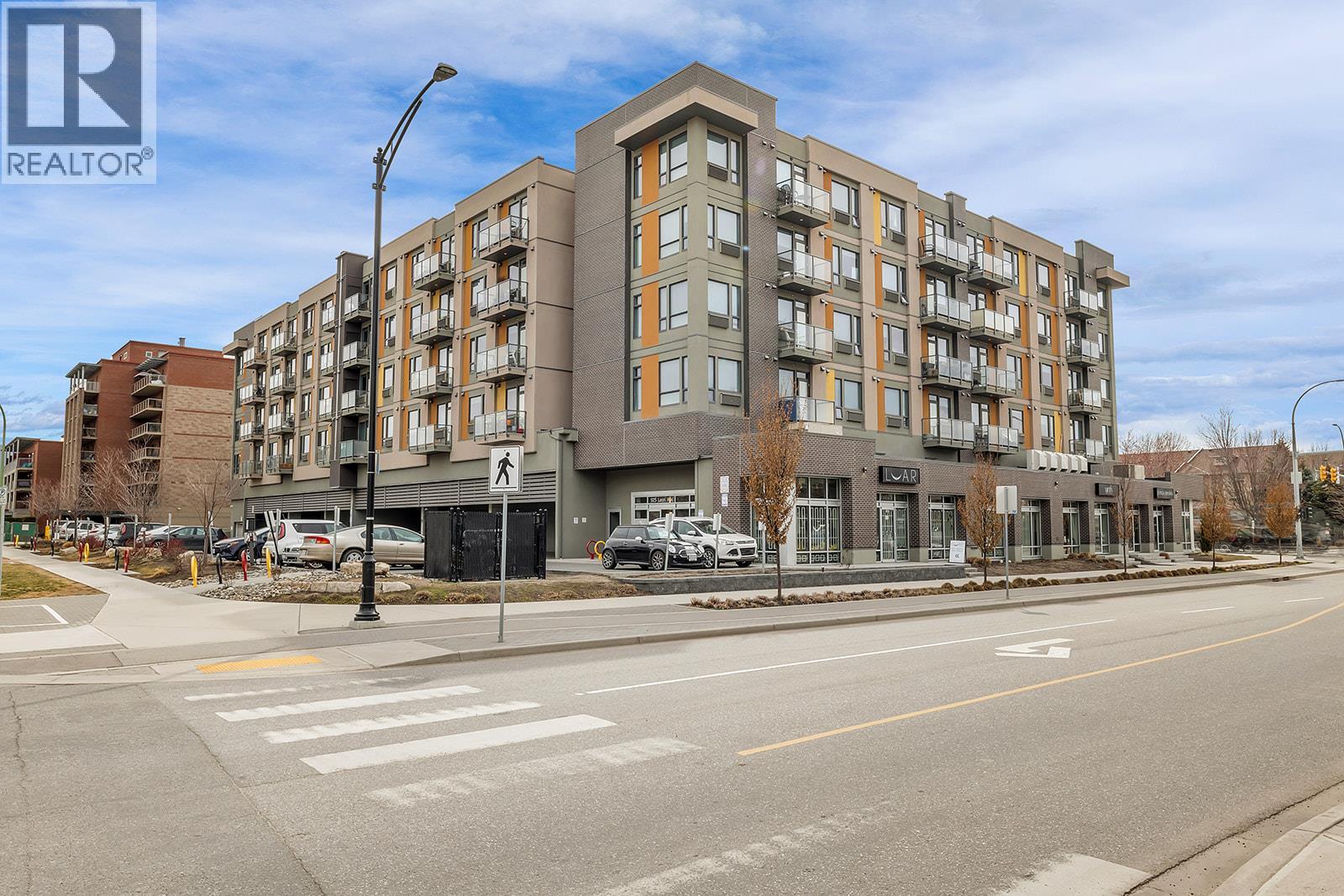 925 Leon Avenue Unit# 327