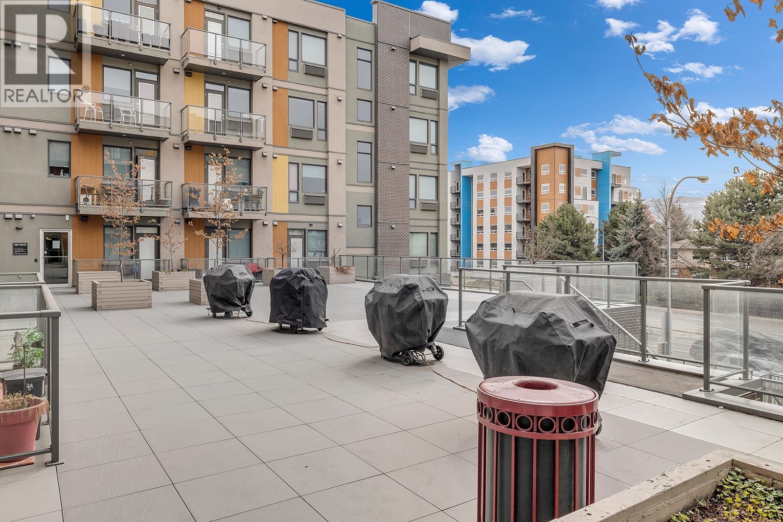925 Leon Avenue Unit# 327