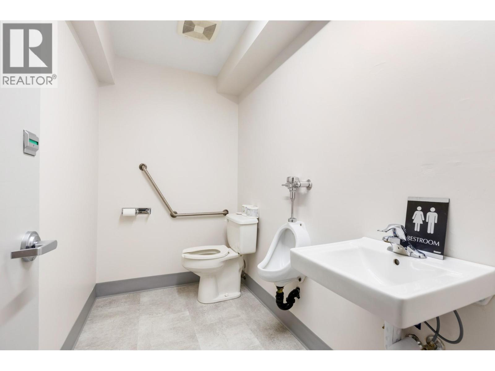 1517 Water Street Unit# 200