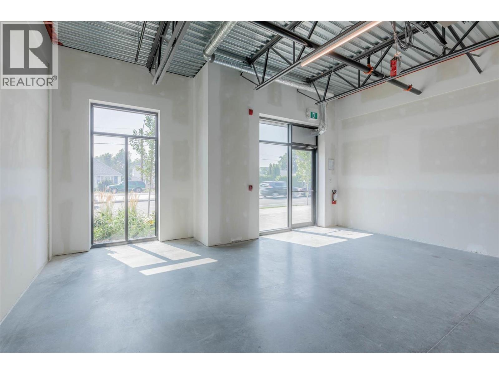 810 Clement Avenue Unit# 102
