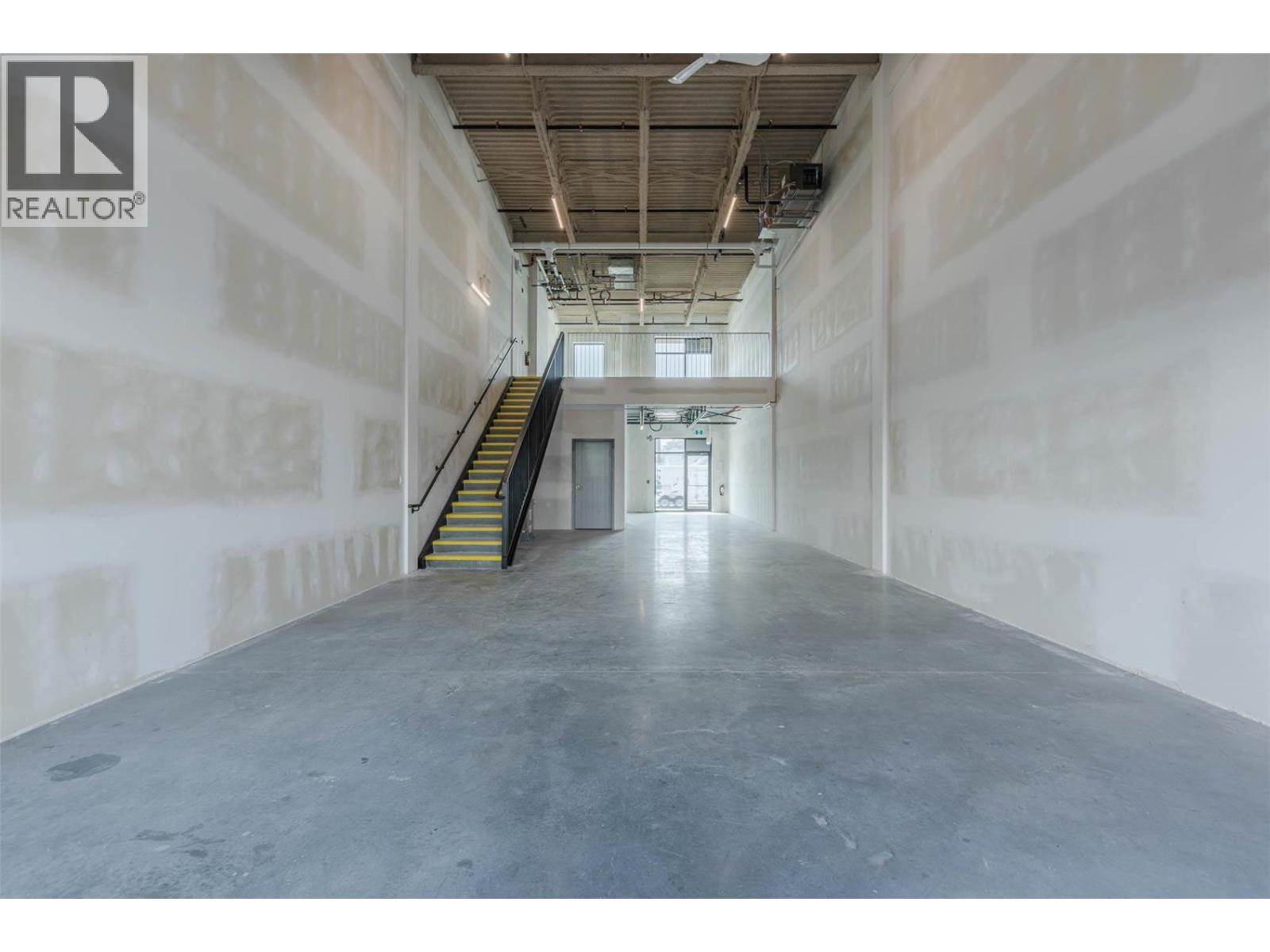 810 Clement Avenue Unit# 102