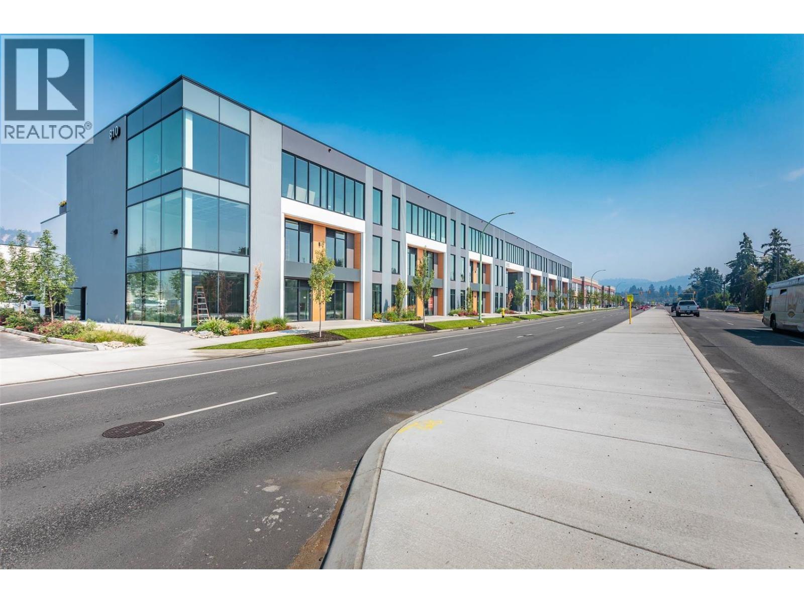 810 Clement Avenue Unit# 102