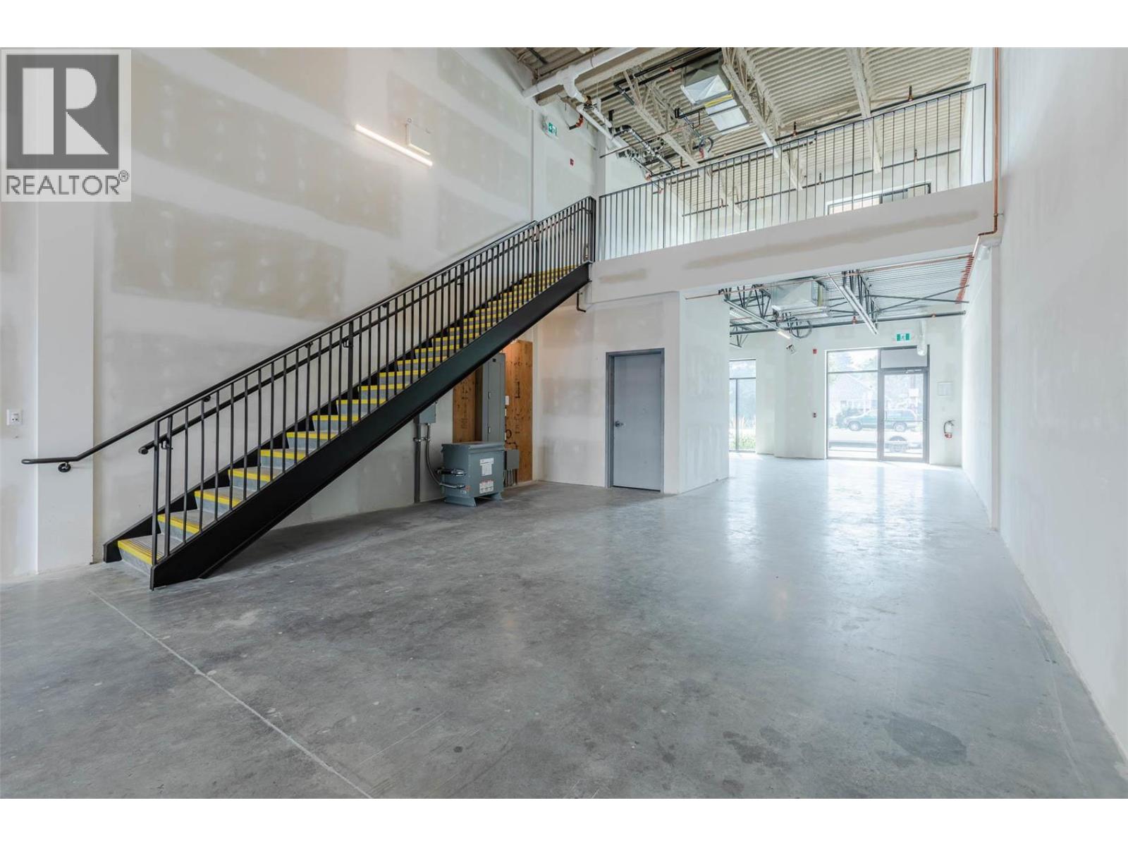 810 Clement Avenue Unit# 102