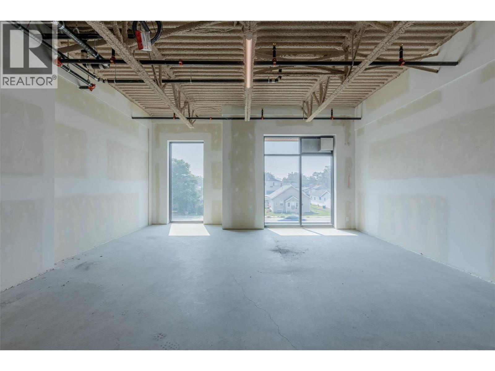 810 Clement Avenue Unit# 102