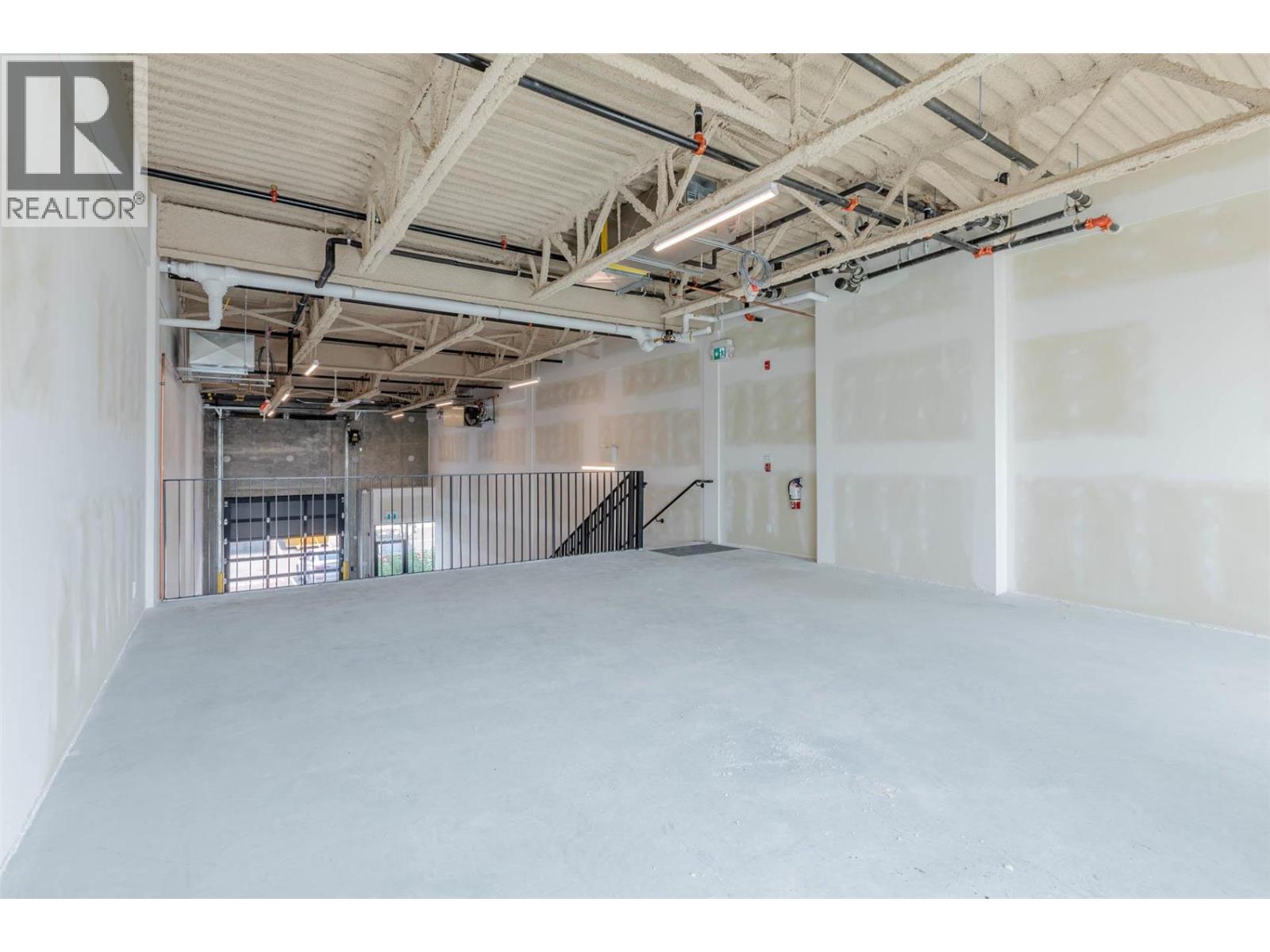 810 Clement Avenue Unit# 102