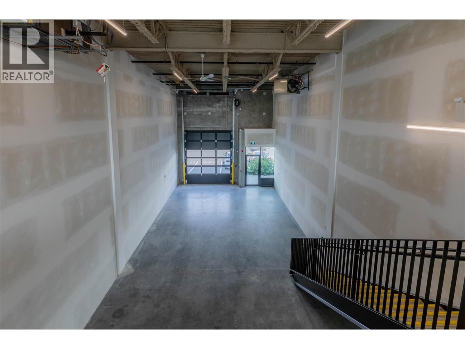 810 Clement Avenue Unit# 102