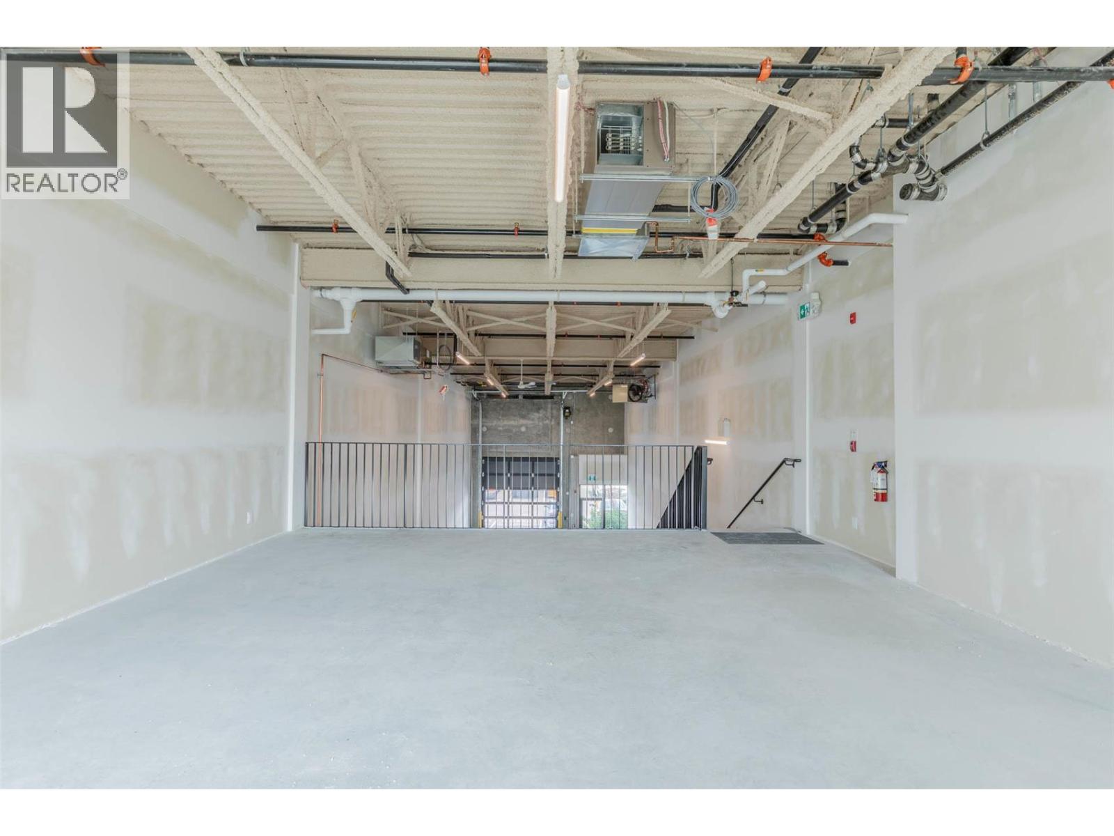 810 Clement Avenue Unit# 102