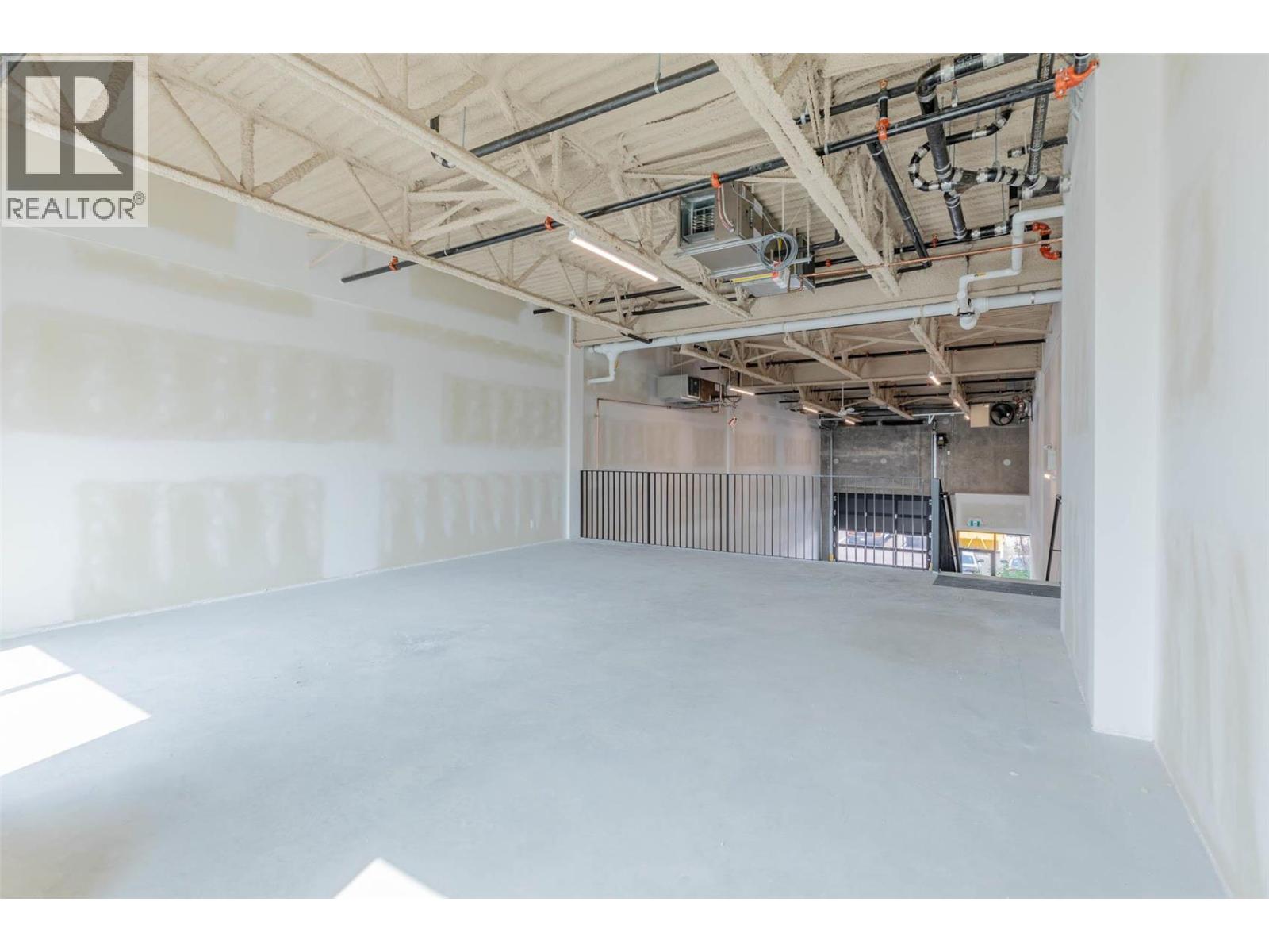810 Clement Avenue Unit# 102