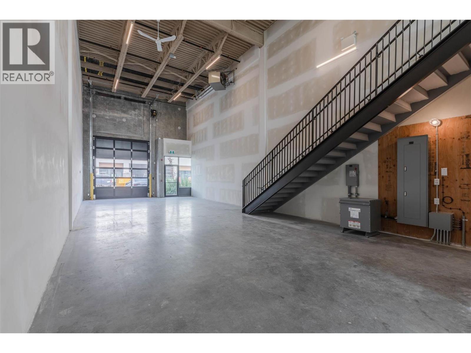 810 Clement Avenue Unit# 102