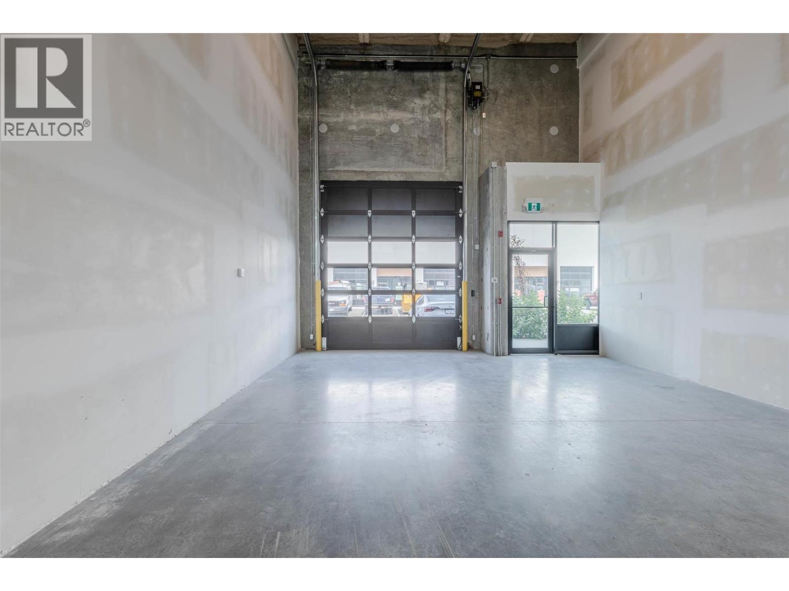 810 Clement Avenue Unit# 102