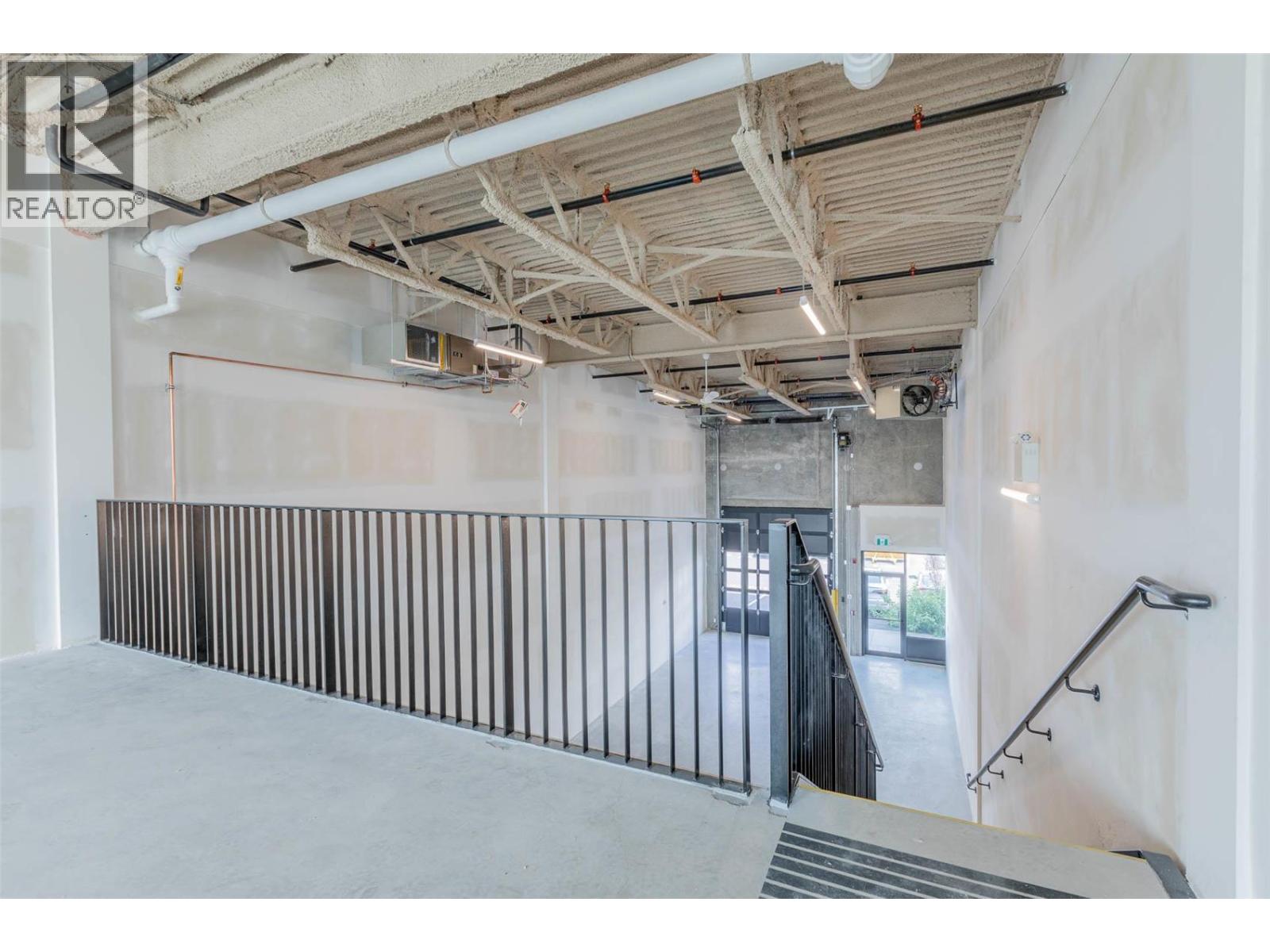 810 Clement Avenue Unit# 102