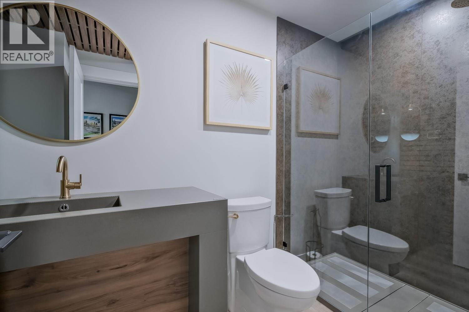 2110 Matrix Crescent Unit# 18