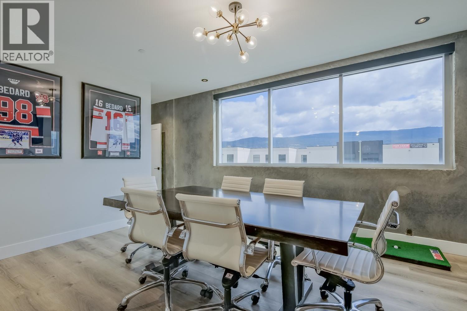 2110 Matrix Crescent Unit# 18