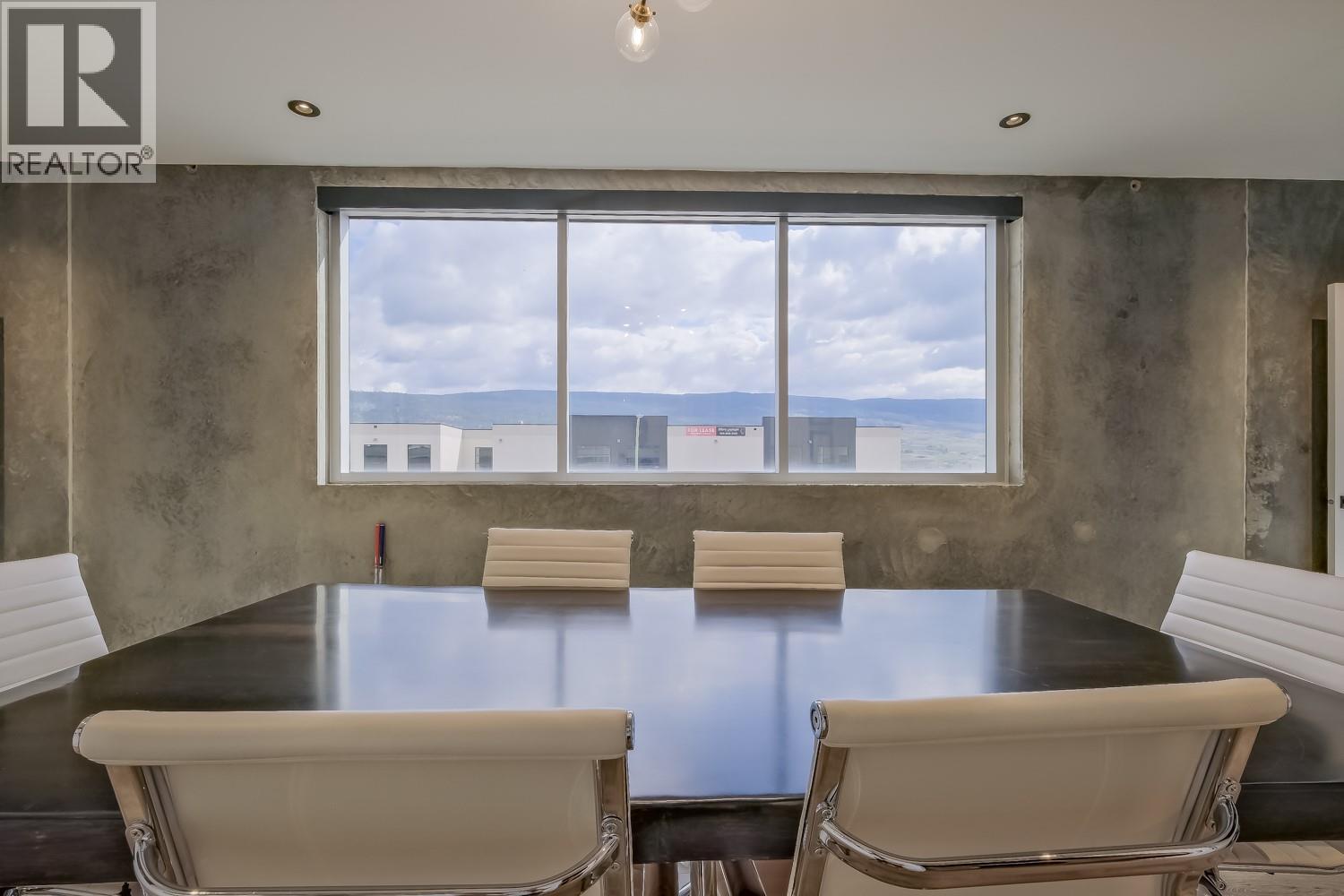 2110 Matrix Crescent Unit# 18