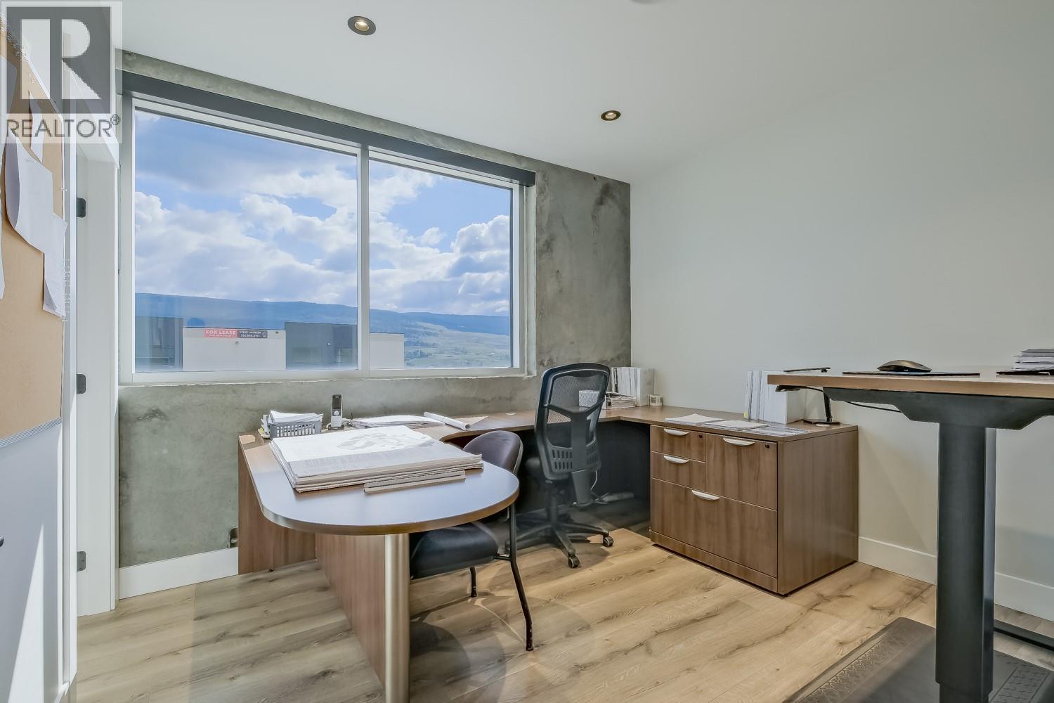 2110 Matrix Crescent Unit# 18