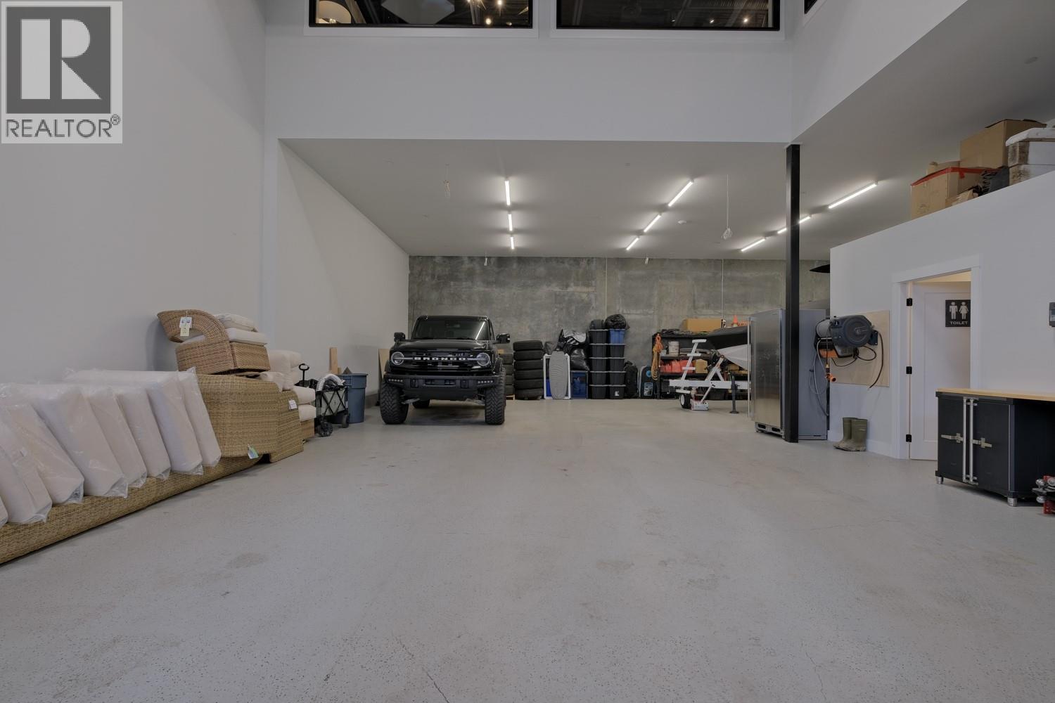 2110 Matrix Crescent Unit# 18