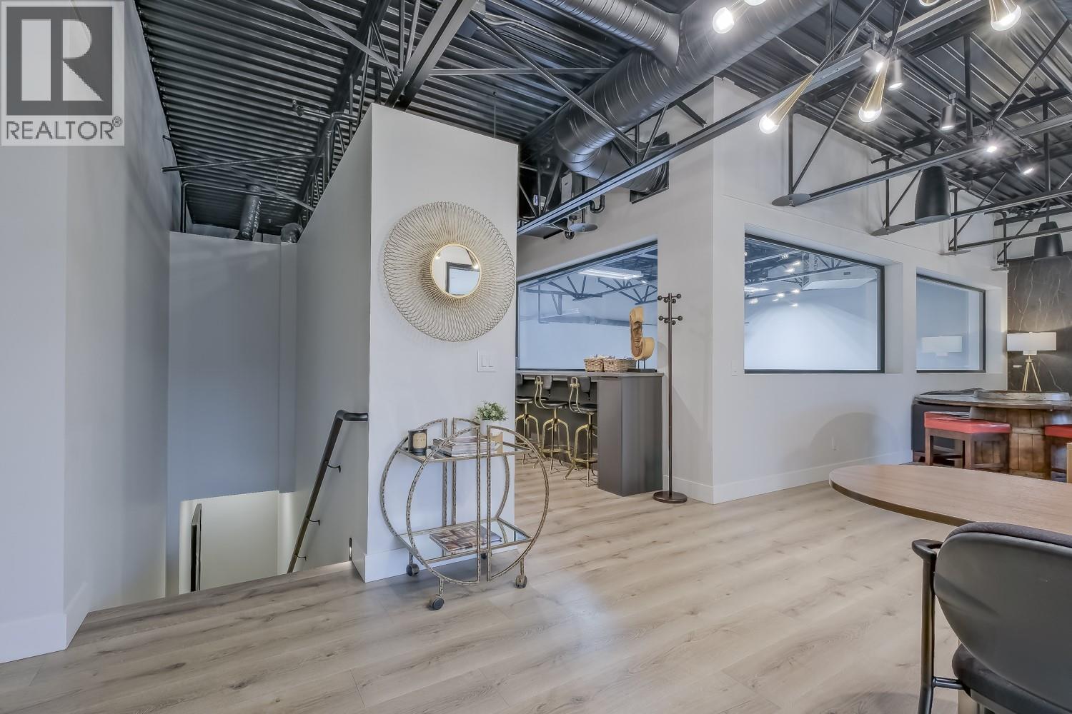 2110 Matrix Crescent Unit# 18