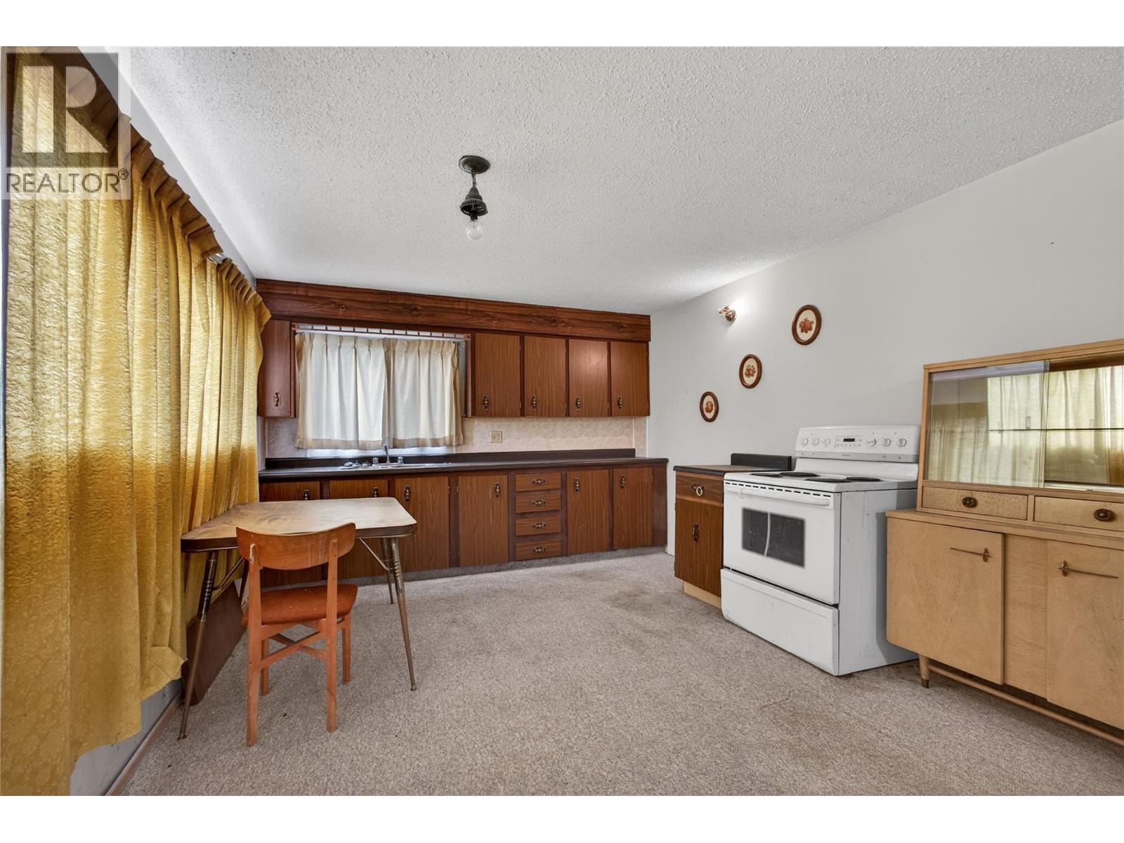 10114 Newene Road