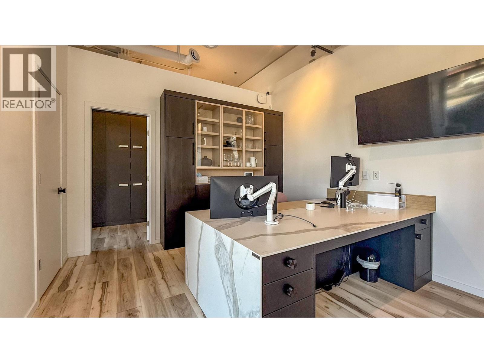 1810 Gordon Drive Unit# 103