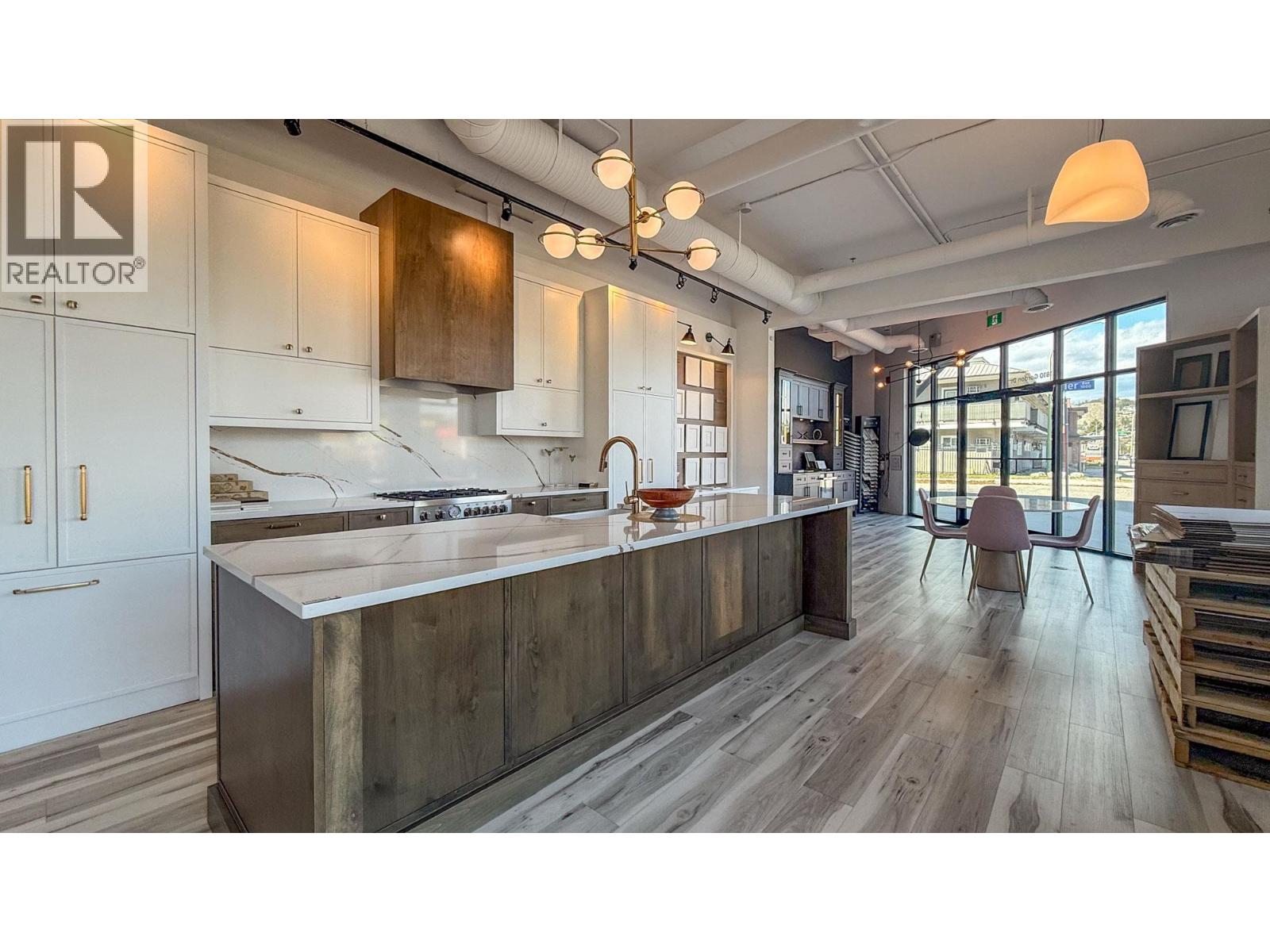 1810 Gordon Drive Unit# 103