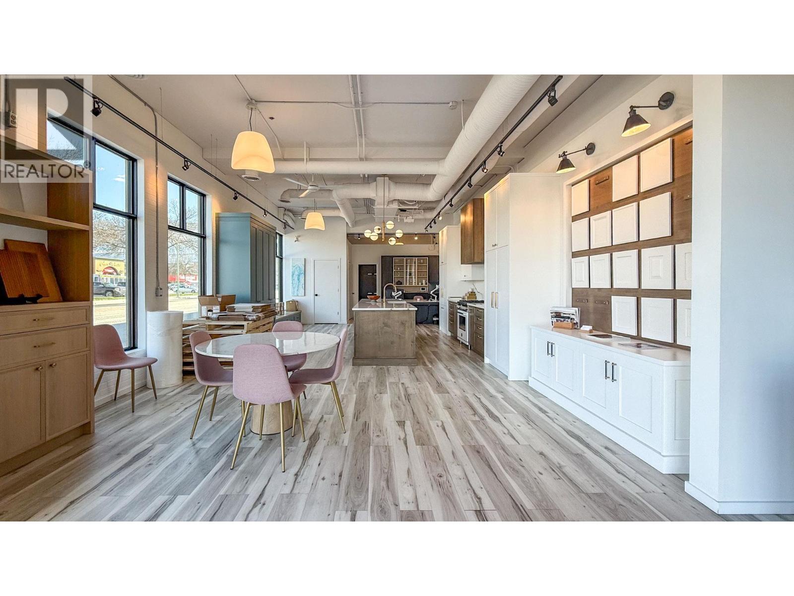 1810 Gordon Drive Unit# 103