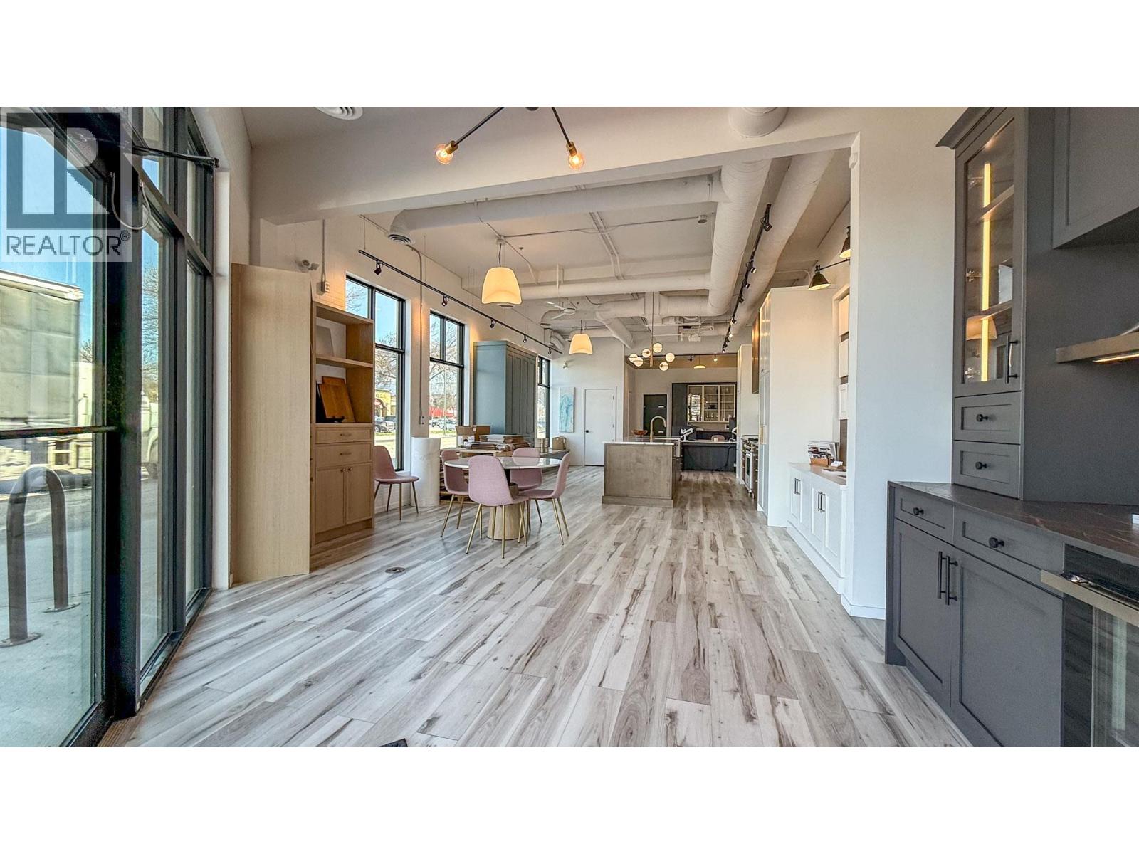 1810 Gordon Drive Unit# 103