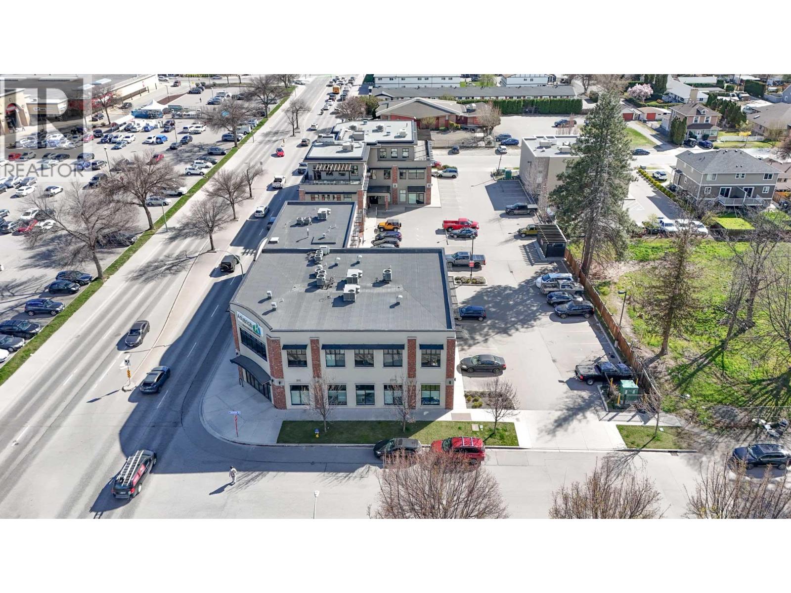 1810 Gordon Drive Unit# 103