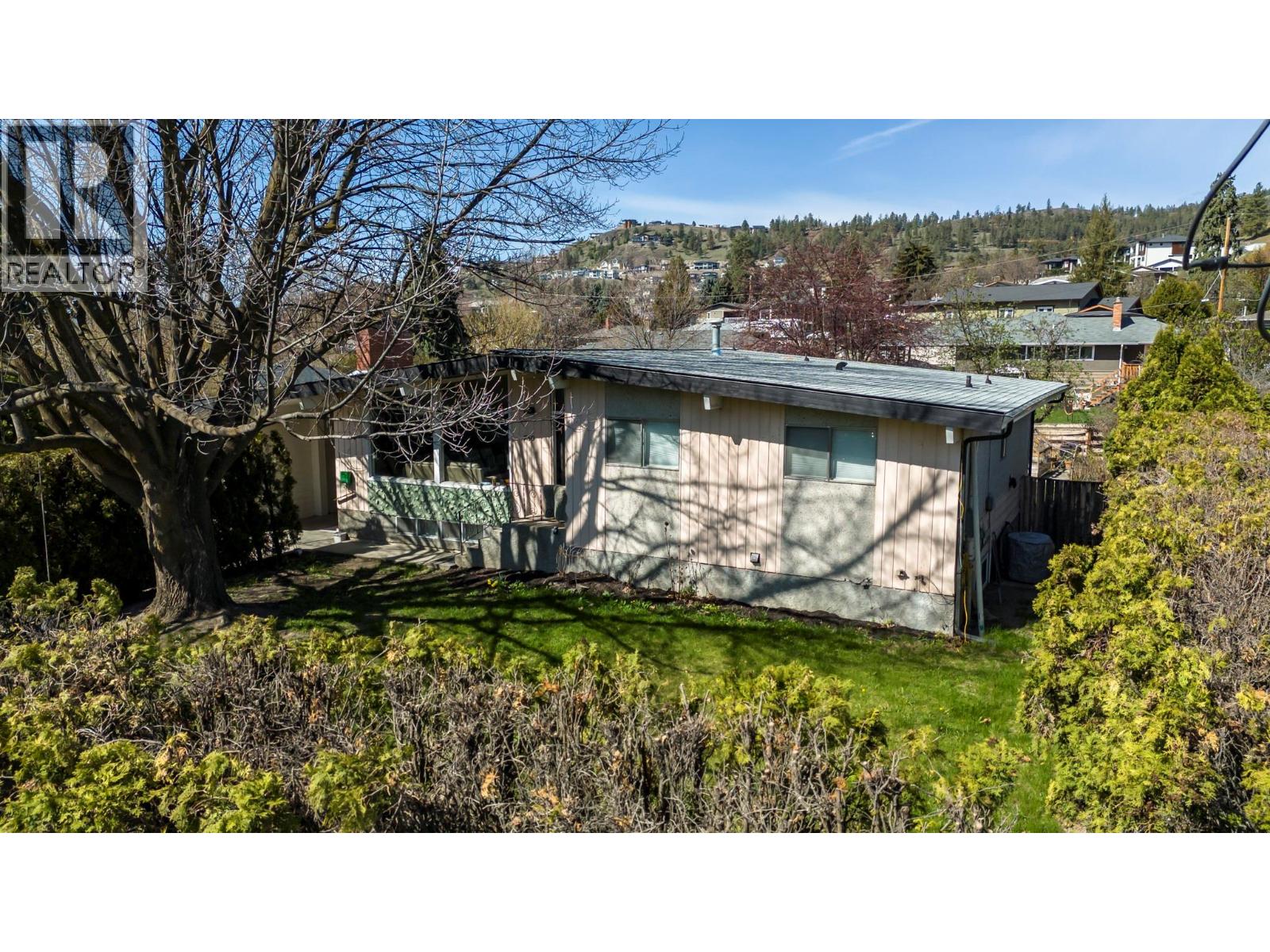 750 Glenmore Drive