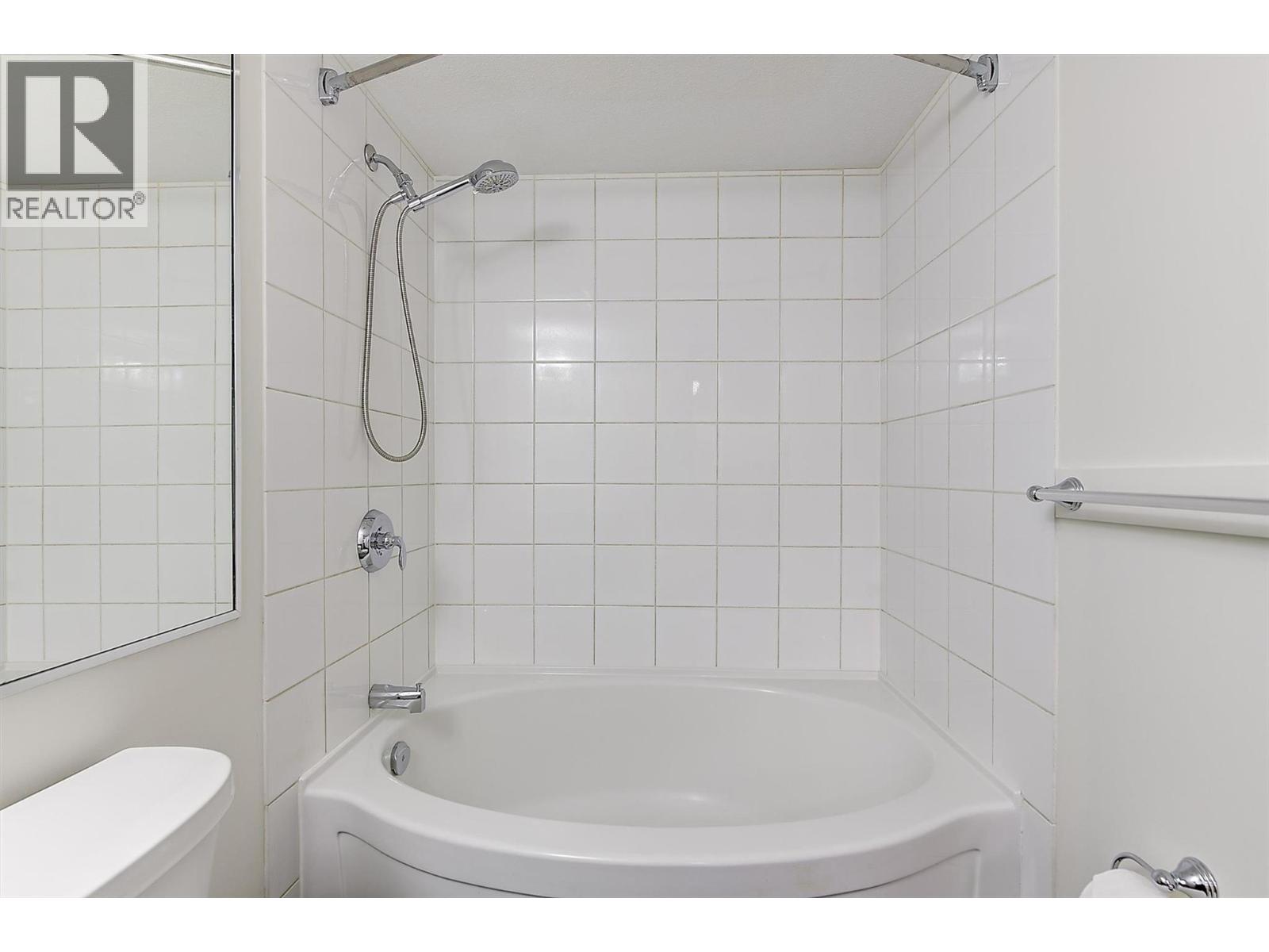 571 Yates Road Unit# 304