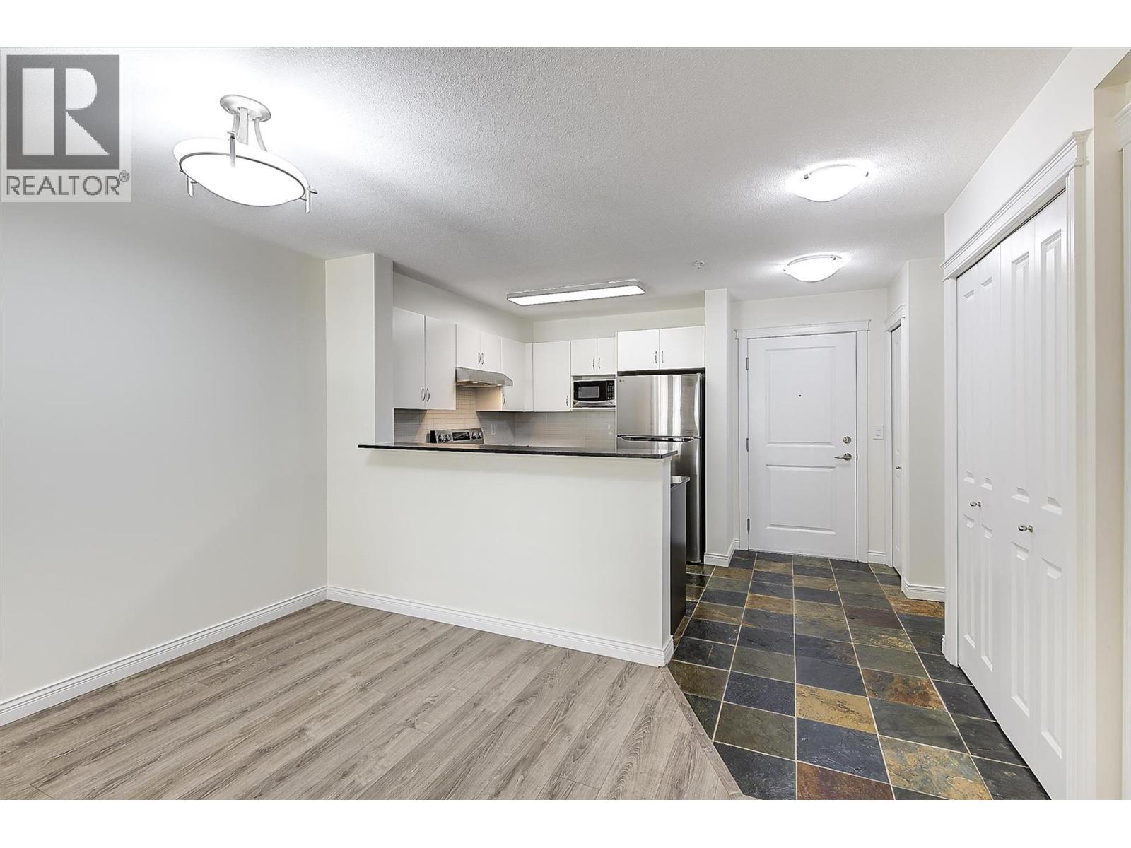 571 Yates Road Unit# 304
