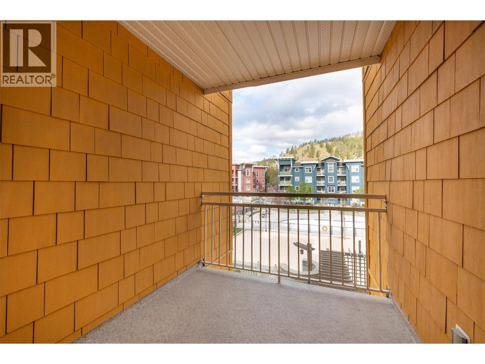 571 Yates Road Unit# 304