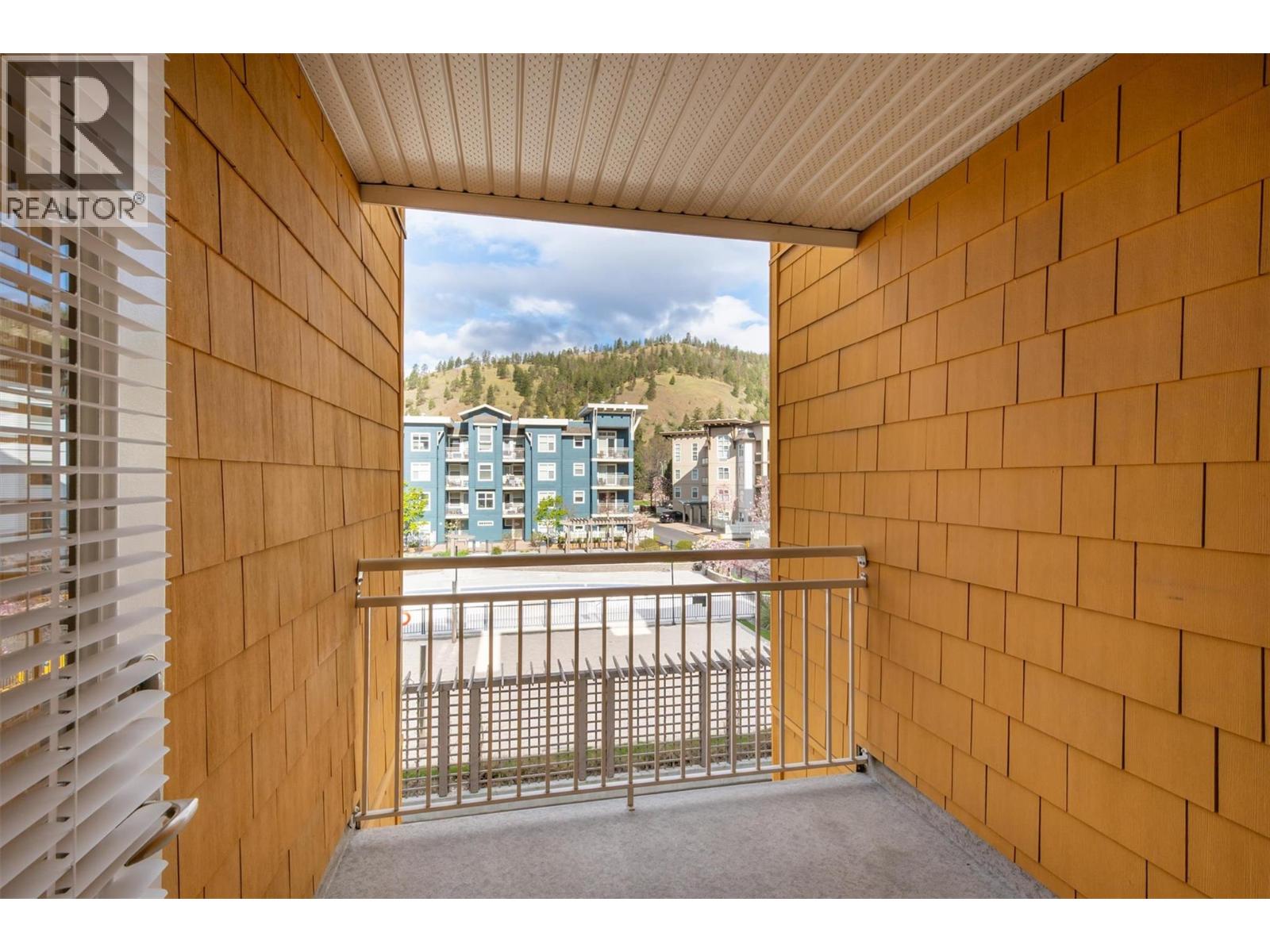 571 Yates Road Unit# 304