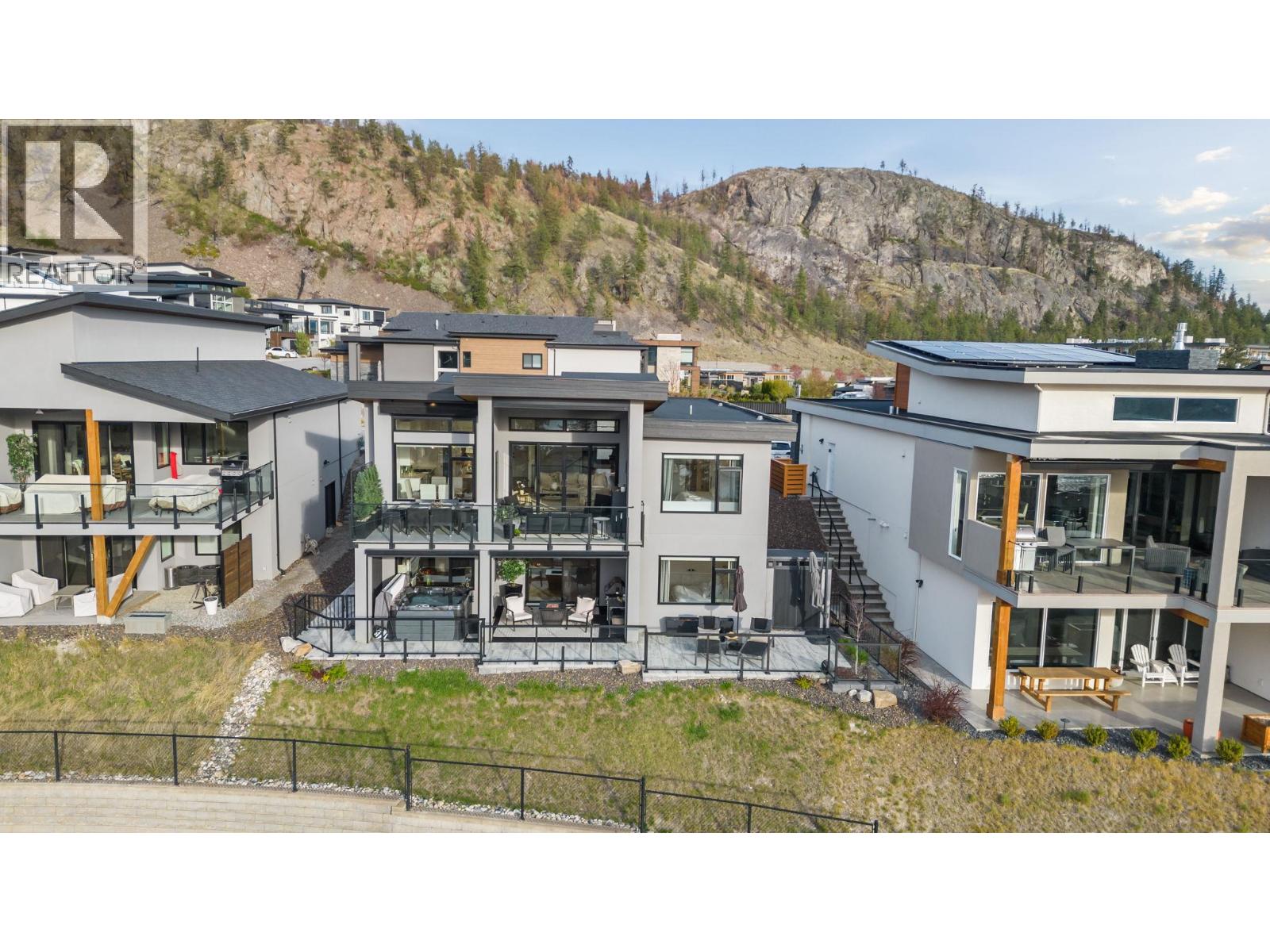 9776 Centrestone Crescent