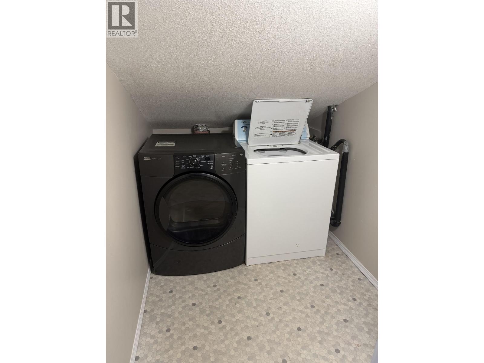 3155 Gordon Drive Unit# 207